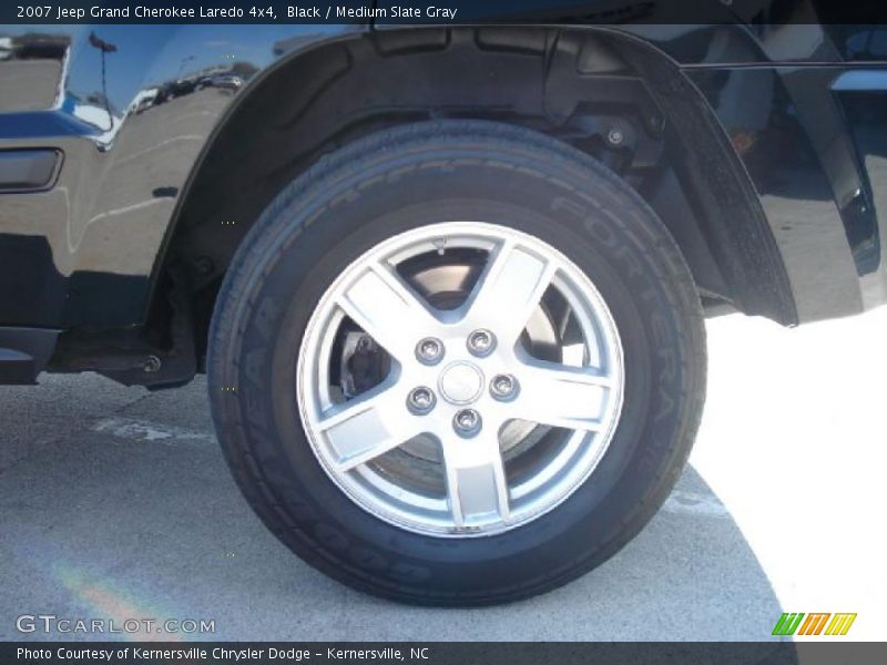 Black / Medium Slate Gray 2007 Jeep Grand Cherokee Laredo 4x4
