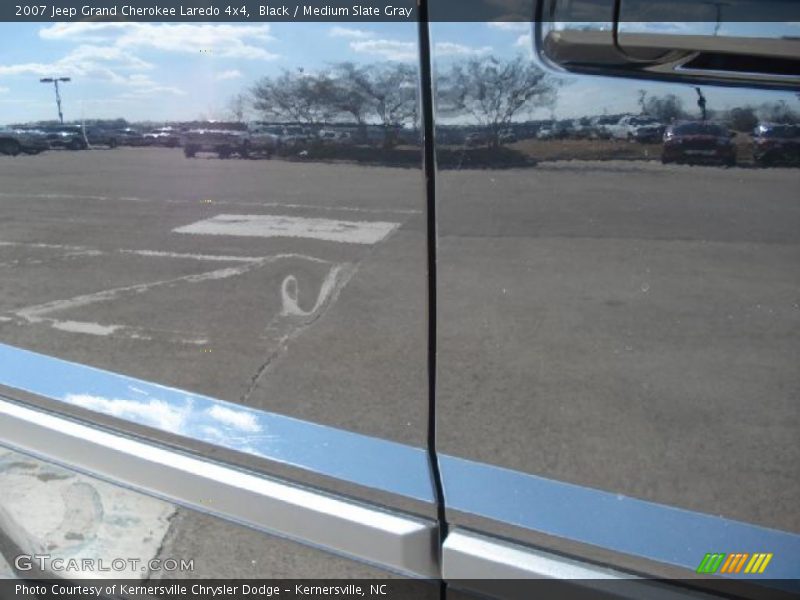 Black / Medium Slate Gray 2007 Jeep Grand Cherokee Laredo 4x4