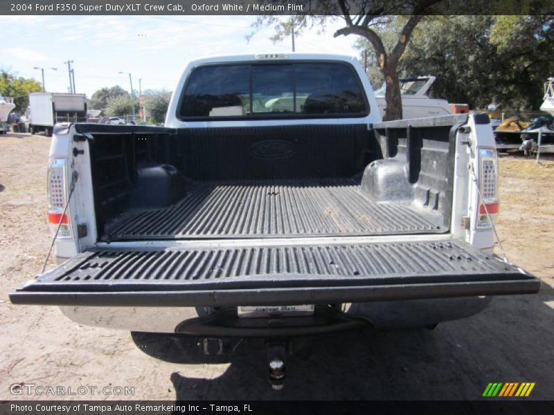 Oxford White / Medium Flint 2004 Ford F350 Super Duty XLT Crew Cab