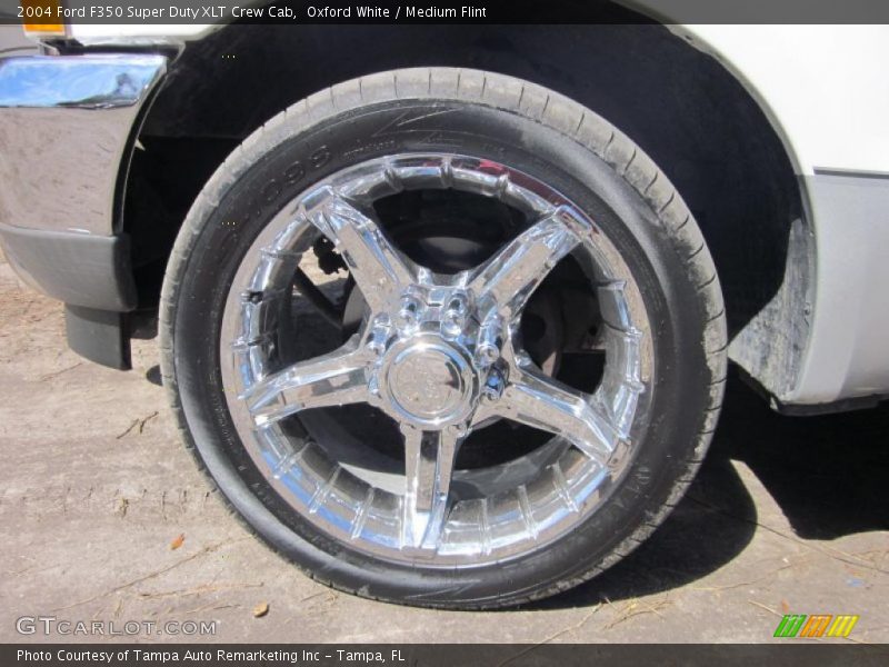 Custom Wheels of 2004 F350 Super Duty XLT Crew Cab