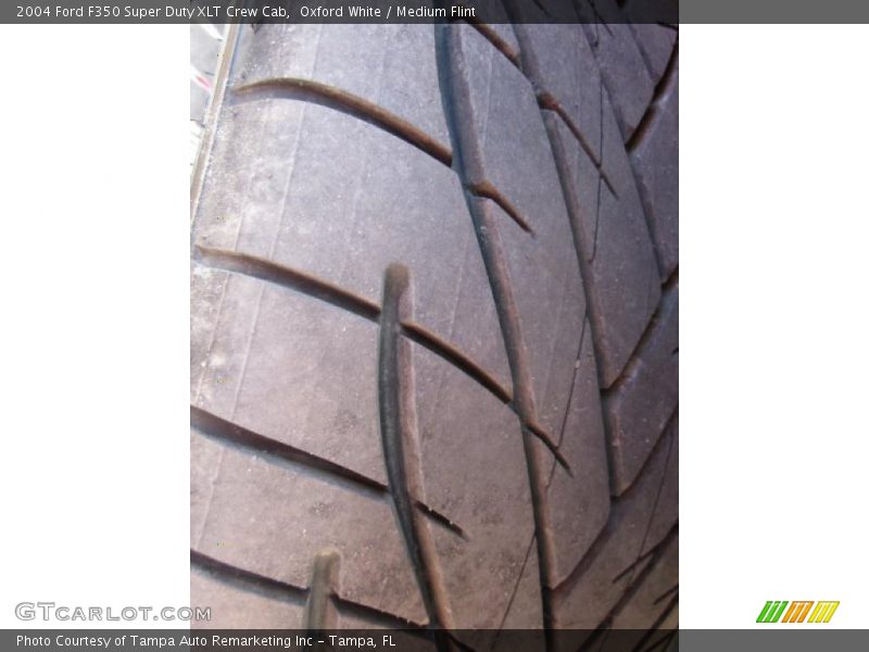 Oxford White / Medium Flint 2004 Ford F350 Super Duty XLT Crew Cab