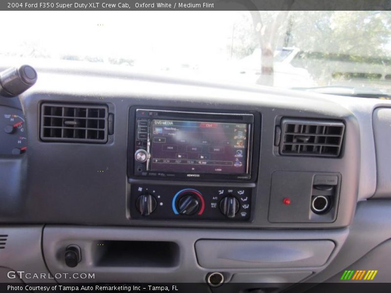Oxford White / Medium Flint 2004 Ford F350 Super Duty XLT Crew Cab
