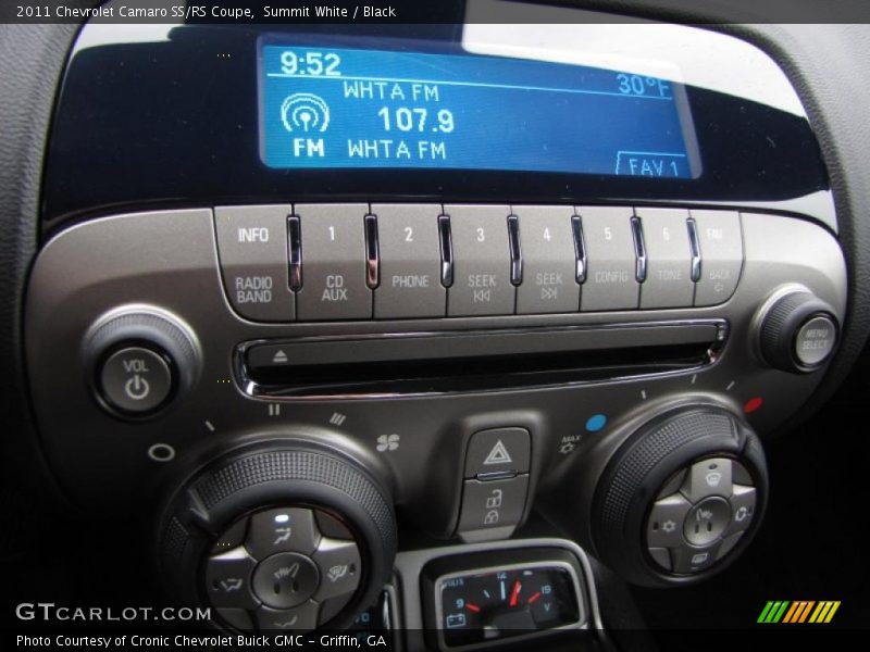 Controls of 2011 Camaro SS/RS Coupe