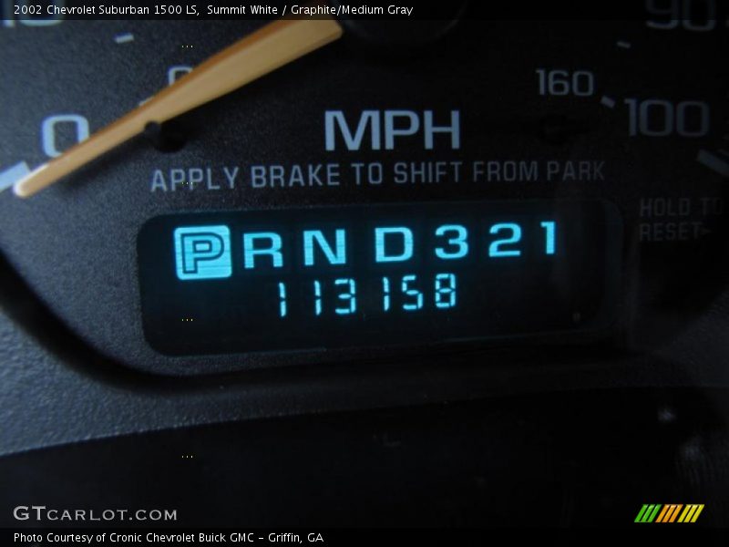 Summit White / Graphite/Medium Gray 2002 Chevrolet Suburban 1500 LS