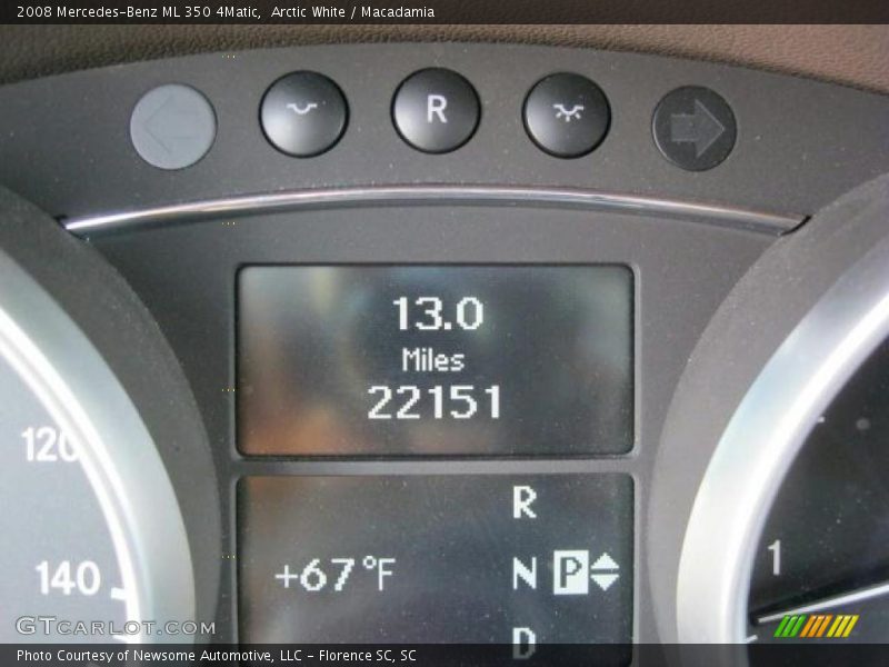 Arctic White / Macadamia 2008 Mercedes-Benz ML 350 4Matic