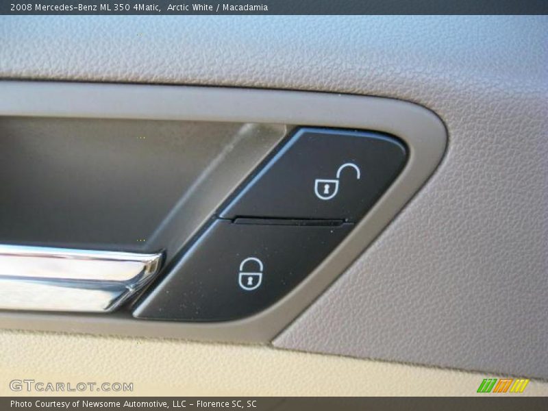 Arctic White / Macadamia 2008 Mercedes-Benz ML 350 4Matic
