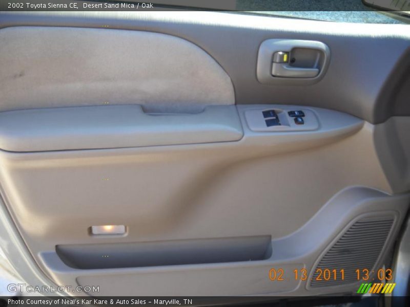 Desert Sand Mica / Oak 2002 Toyota Sienna CE