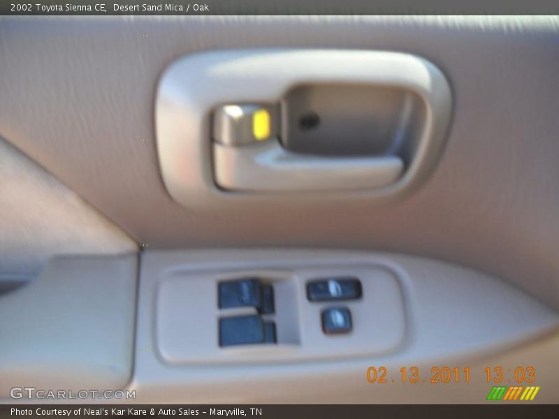 Desert Sand Mica / Oak 2002 Toyota Sienna CE