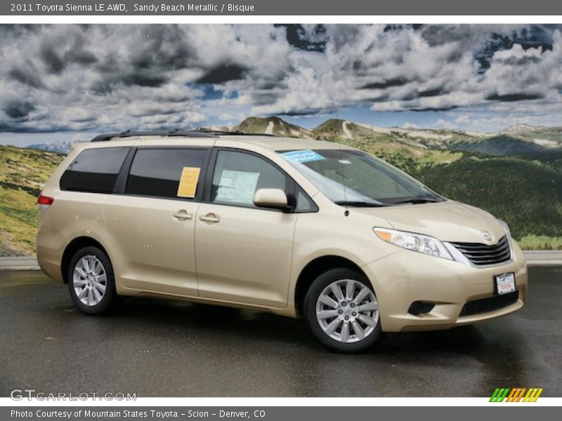 Front 3/4 View of 2011 Sienna LE AWD
