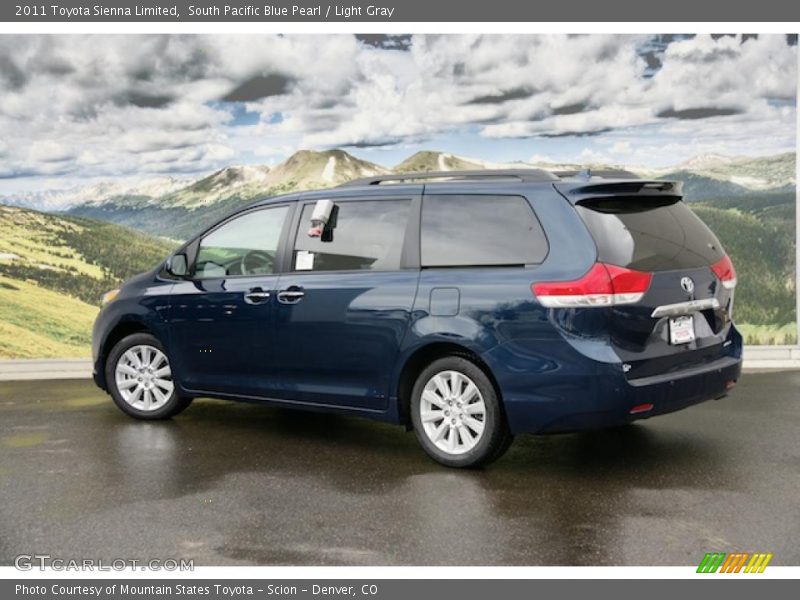 South Pacific Blue Pearl / Light Gray 2011 Toyota Sienna Limited