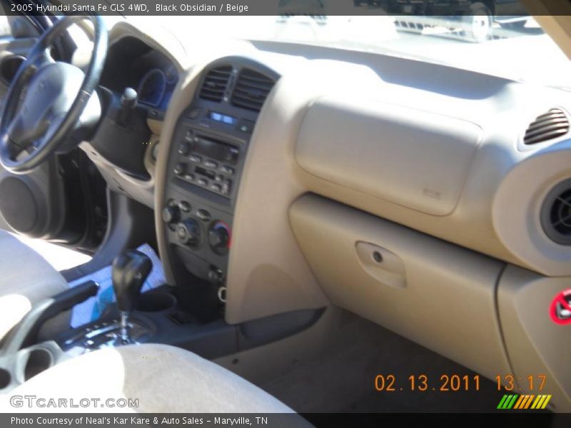Black Obsidian / Beige 2005 Hyundai Santa Fe GLS 4WD
