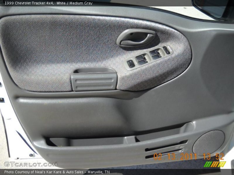 Door Panel of 1999 Tracker 4x4