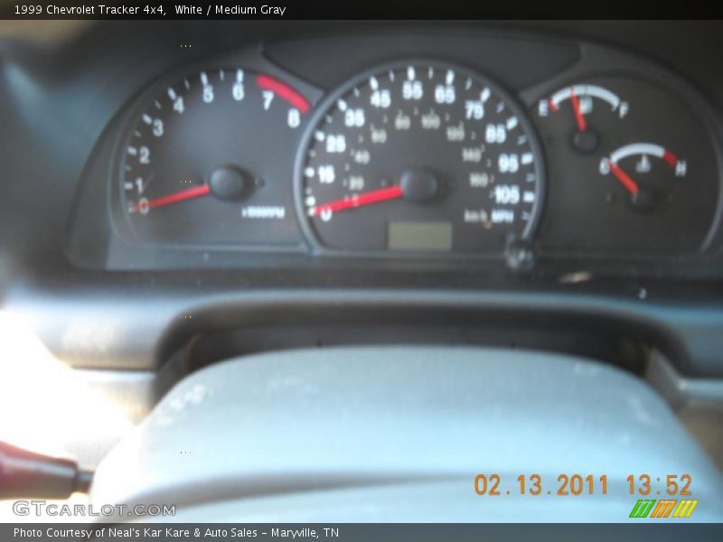 White / Medium Gray 1999 Chevrolet Tracker 4x4