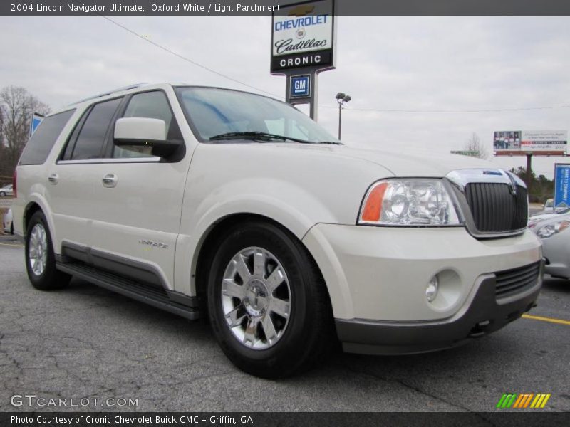 Oxford White / Light Parchment 2004 Lincoln Navigator Ultimate