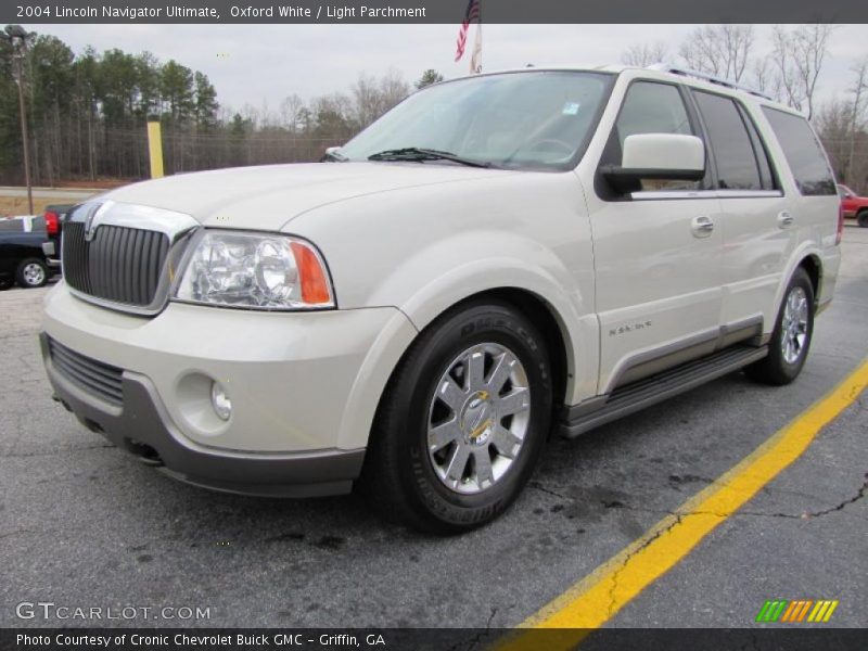 Oxford White / Light Parchment 2004 Lincoln Navigator Ultimate
