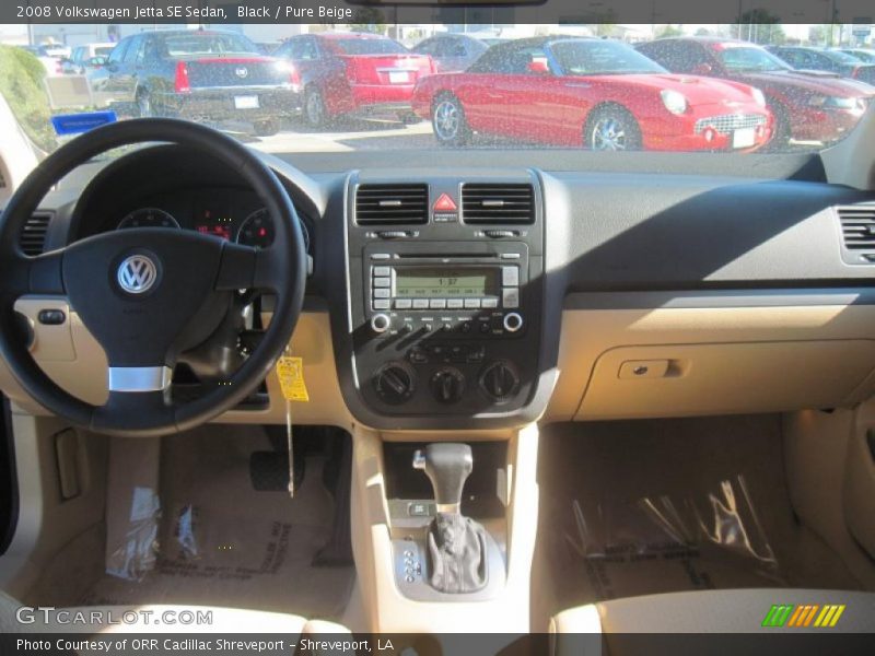 Black / Pure Beige 2008 Volkswagen Jetta SE Sedan