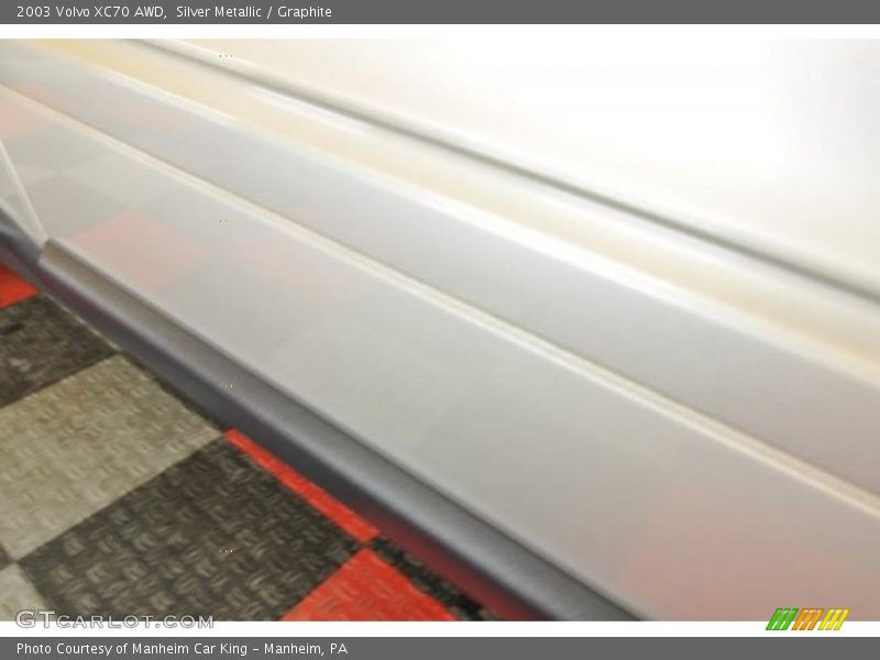 Silver Metallic / Graphite 2003 Volvo XC70 AWD