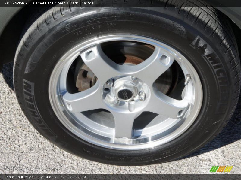 Camouflage Green / Dark Charcoal 2005 Scion xB