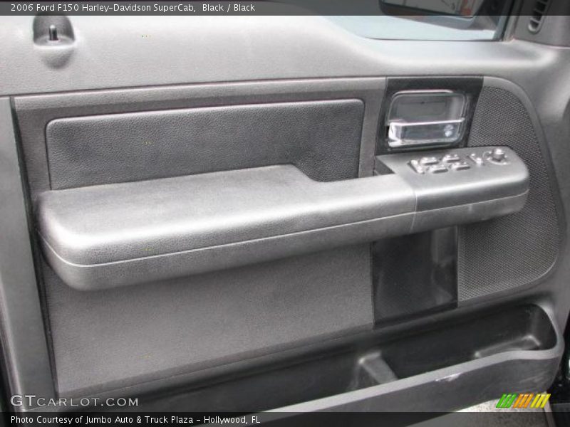Door Panel of 2006 F150 Harley-Davidson SuperCab
