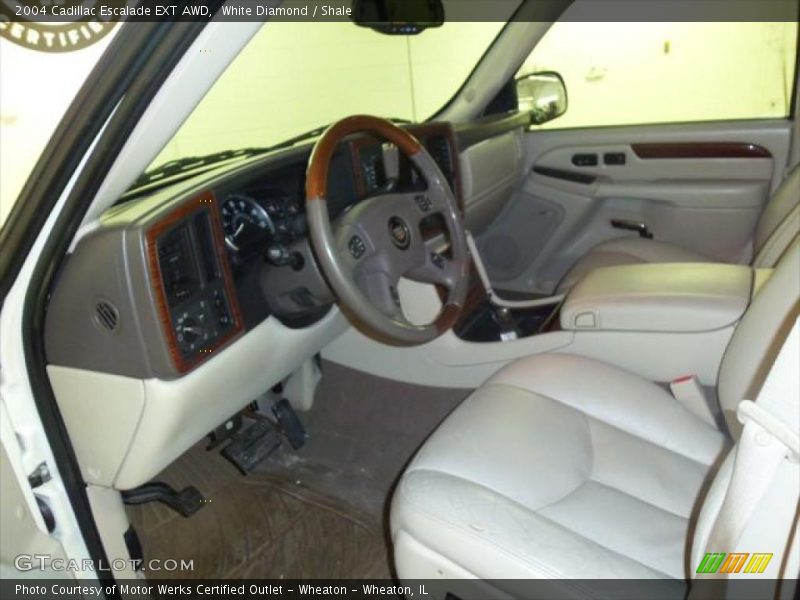  2004 Escalade EXT AWD Shale Interior