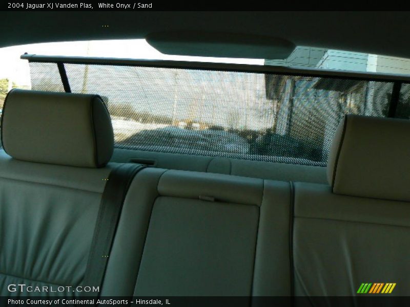 White Onyx / Sand 2004 Jaguar XJ Vanden Plas