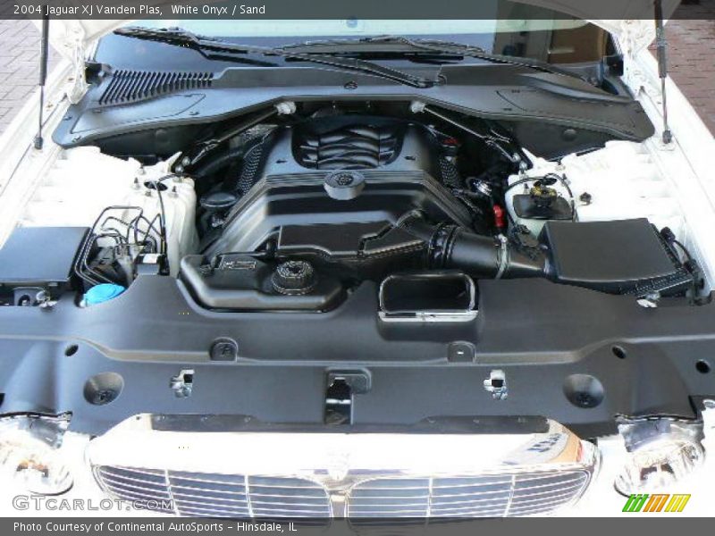  2004 XJ Vanden Plas Engine - 4.2 Liter DOHC 32-Valve V8