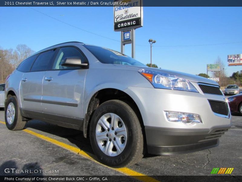 Silver Ice Metallic / Dark Gray/Light Gray 2011 Chevrolet Traverse LS