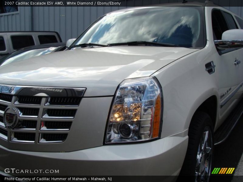 White Diamond / Ebony/Ebony 2007 Cadillac Escalade ESV AWD