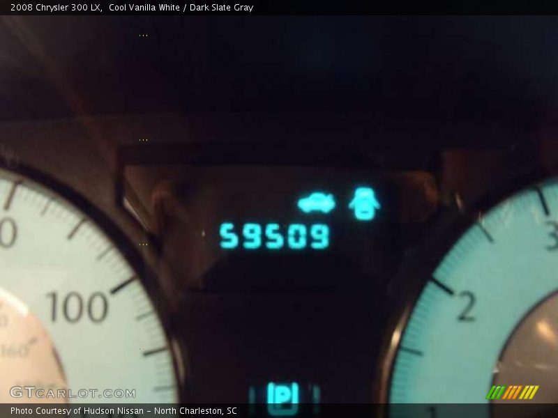 Cool Vanilla White / Dark Slate Gray 2008 Chrysler 300 LX