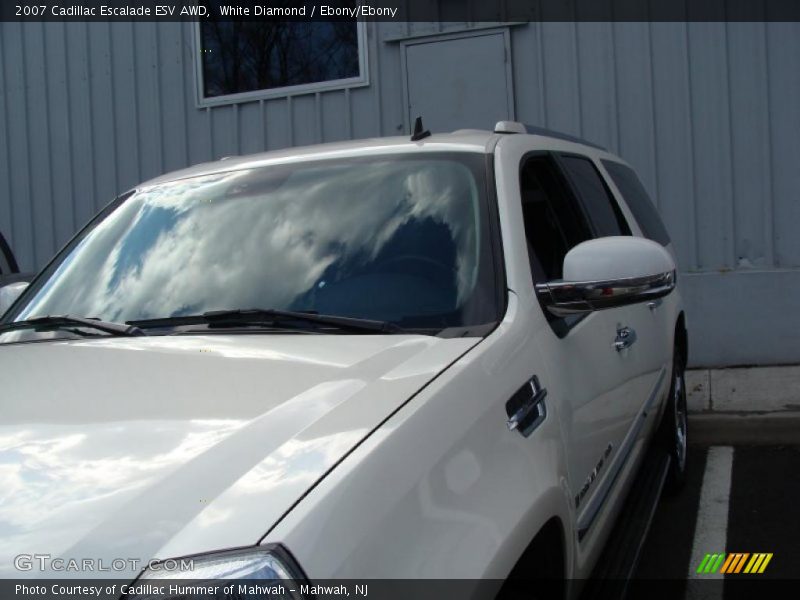 White Diamond / Ebony/Ebony 2007 Cadillac Escalade ESV AWD