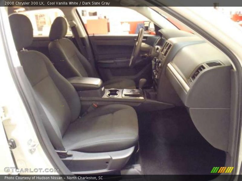 Cool Vanilla White / Dark Slate Gray 2008 Chrysler 300 LX