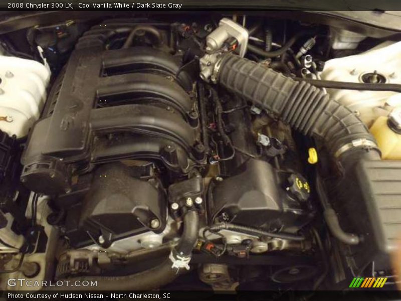 Cool Vanilla White / Dark Slate Gray 2008 Chrysler 300 LX