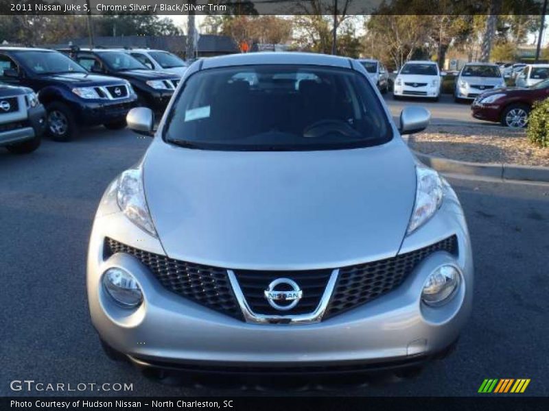 Chrome Silver / Black/Silver Trim 2011 Nissan Juke S