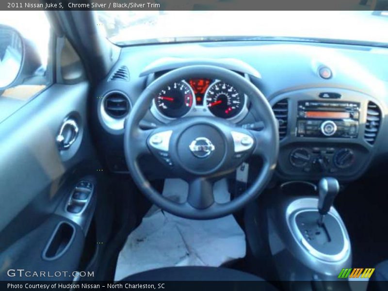 Chrome Silver / Black/Silver Trim 2011 Nissan Juke S