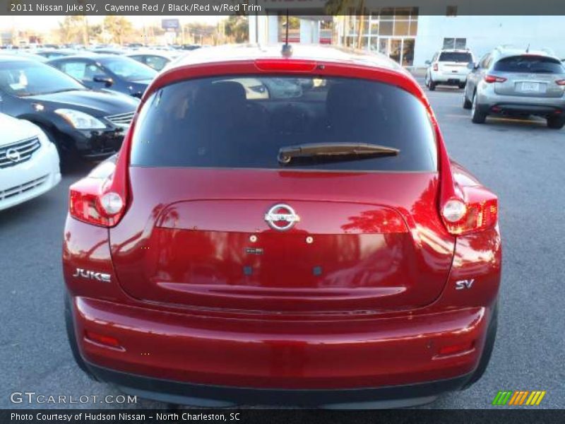 Cayenne Red / Black/Red w/Red Trim 2011 Nissan Juke SV