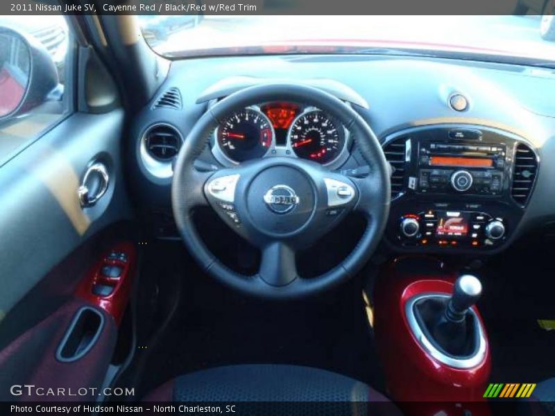 Cayenne Red / Black/Red w/Red Trim 2011 Nissan Juke SV