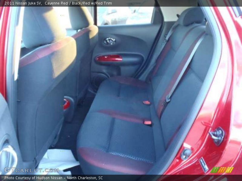  2011 Juke SV Black/Red w/Red Trim Interior