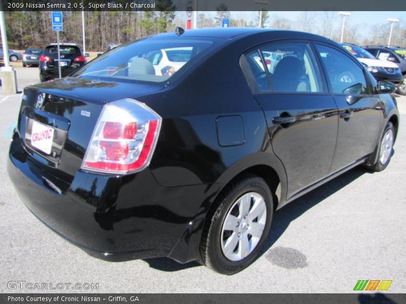 Super Black / Charcoal 2009 Nissan Sentra 2.0 S