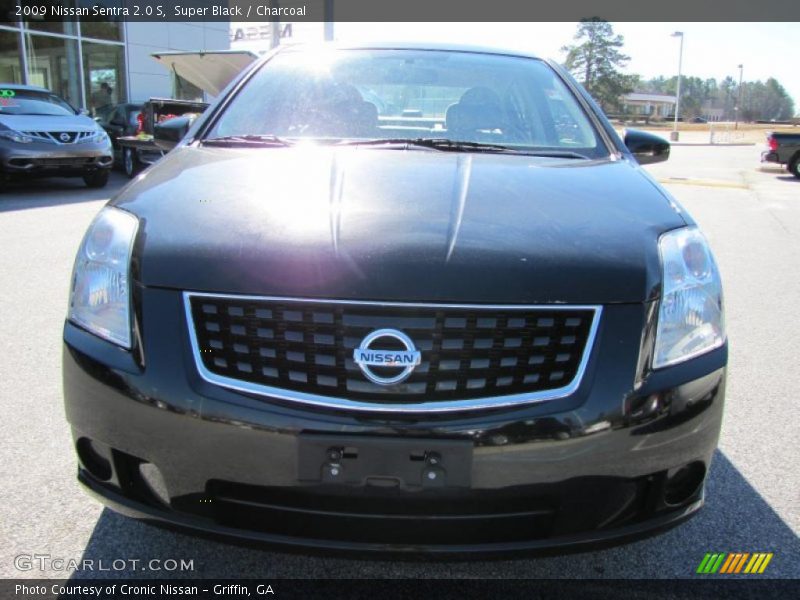 Super Black / Charcoal 2009 Nissan Sentra 2.0 S