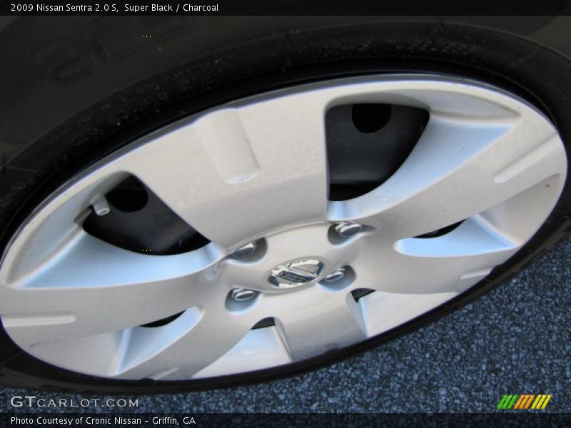 Super Black / Charcoal 2009 Nissan Sentra 2.0 S