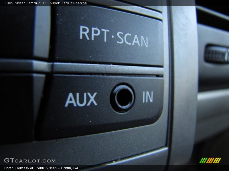 Super Black / Charcoal 2009 Nissan Sentra 2.0 S