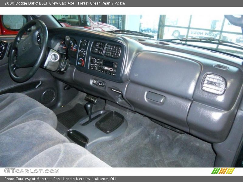 Dashboard of 2000 Dakota SLT Crew Cab 4x4