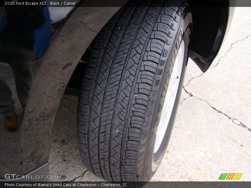 Black / Camel 2010 Ford Escape XLT