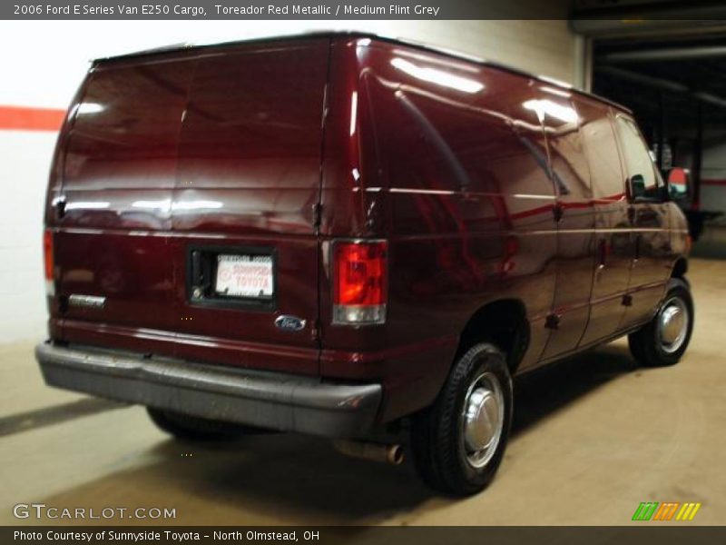 2006 E Series Van E250 Cargo Toreador Red Metallic