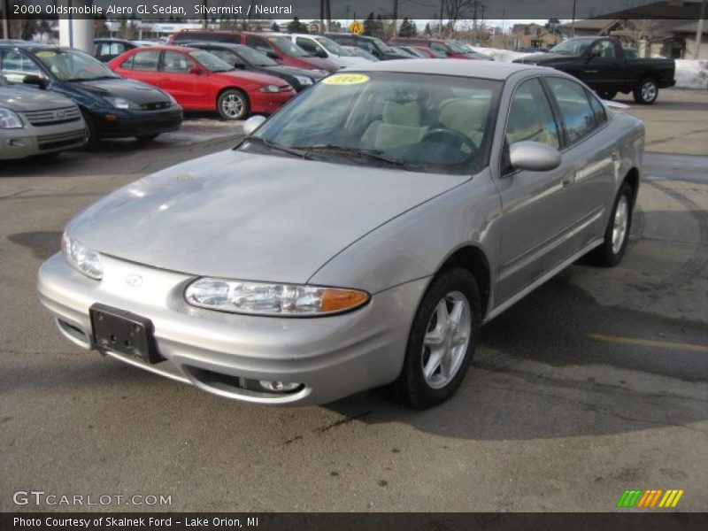 Silvermist / Neutral 2000 Oldsmobile Alero GL Sedan