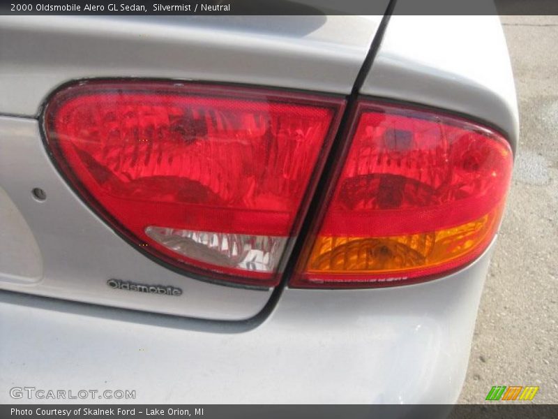 Silvermist / Neutral 2000 Oldsmobile Alero GL Sedan