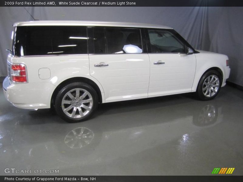 White Suede Clearcoat / Medium Light Stone 2009 Ford Flex Limited AWD