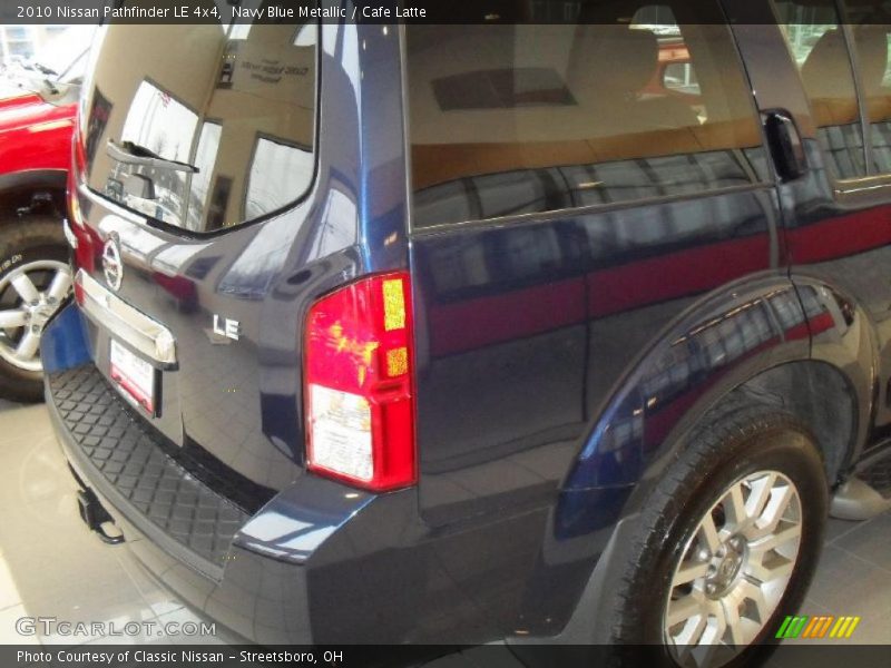 Navy Blue Metallic / Cafe Latte 2010 Nissan Pathfinder LE 4x4