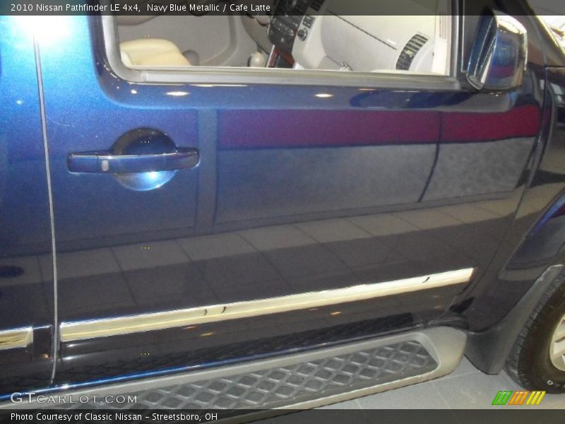 Navy Blue Metallic / Cafe Latte 2010 Nissan Pathfinder LE 4x4