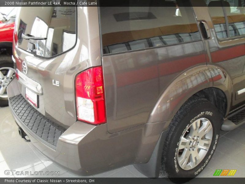 Mocha / Cafe Latte 2008 Nissan Pathfinder LE 4x4